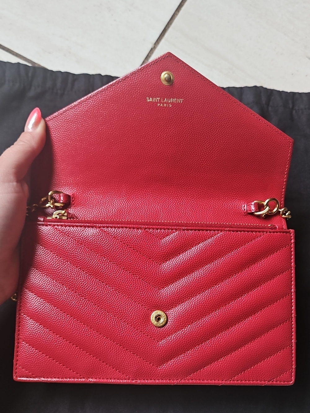 YSL Saint Laurent Cassandre Red Quilted Leather Envelope Crossbody Gold Chain - Picture 9 of 16